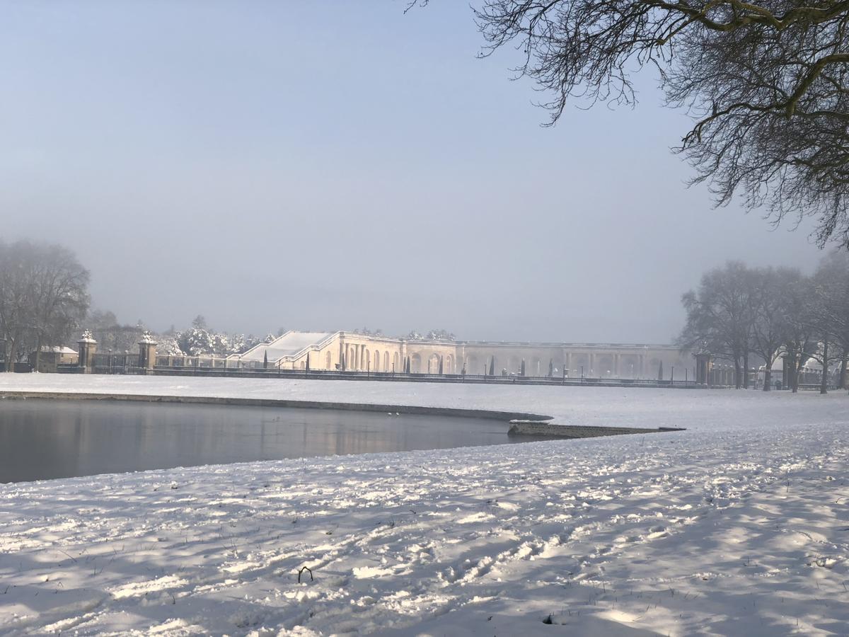 Bed In Versailles - Villa De La Piece D'Eau Des Suisses Εξωτερικό φωτογραφία