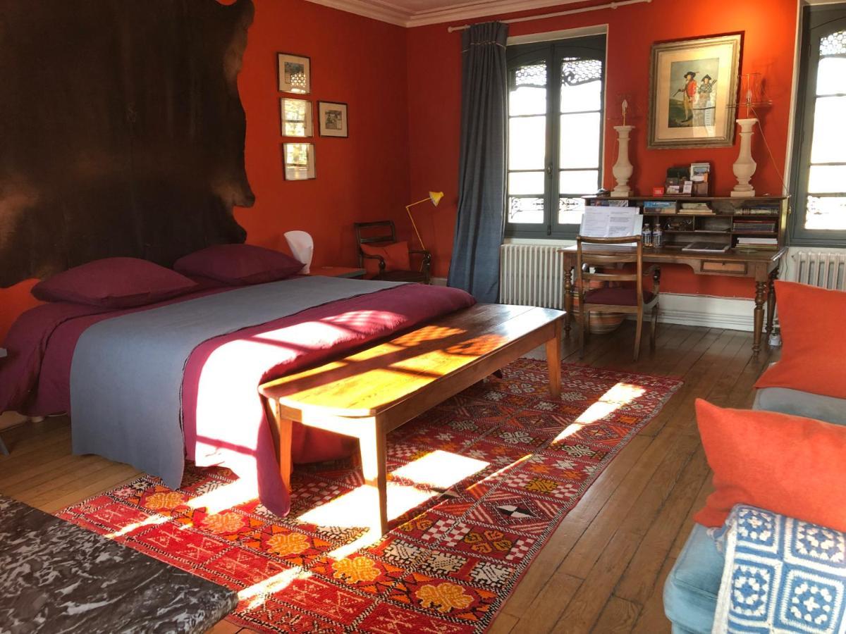 Bed In Versailles - Villa De La Piece D'Eau Des Suisses Εξωτερικό φωτογραφία